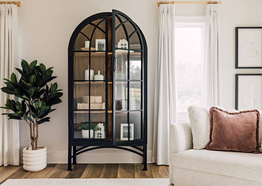 Lilibet Cabinet -Mannor Black