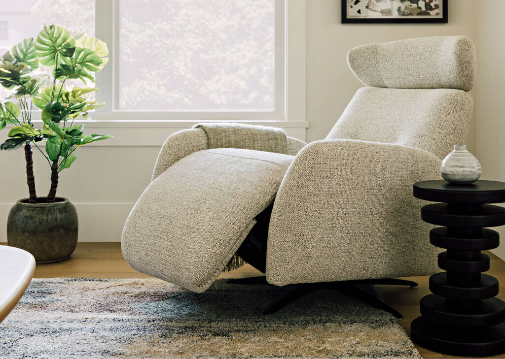 Harris Power Recliner -Yuri Oyster