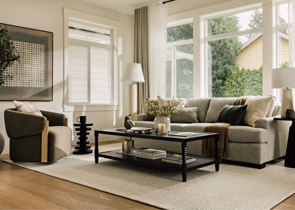 Alicent Swivel Armchair -Vaughn Forest