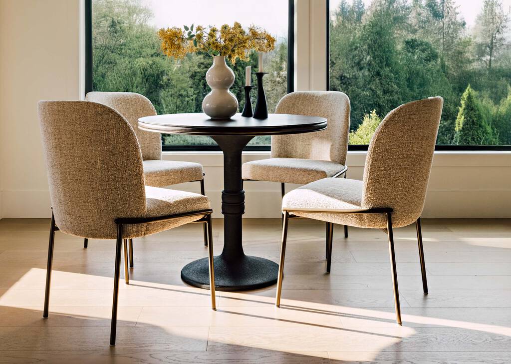 Beckford Dining Table -Hughes Umber